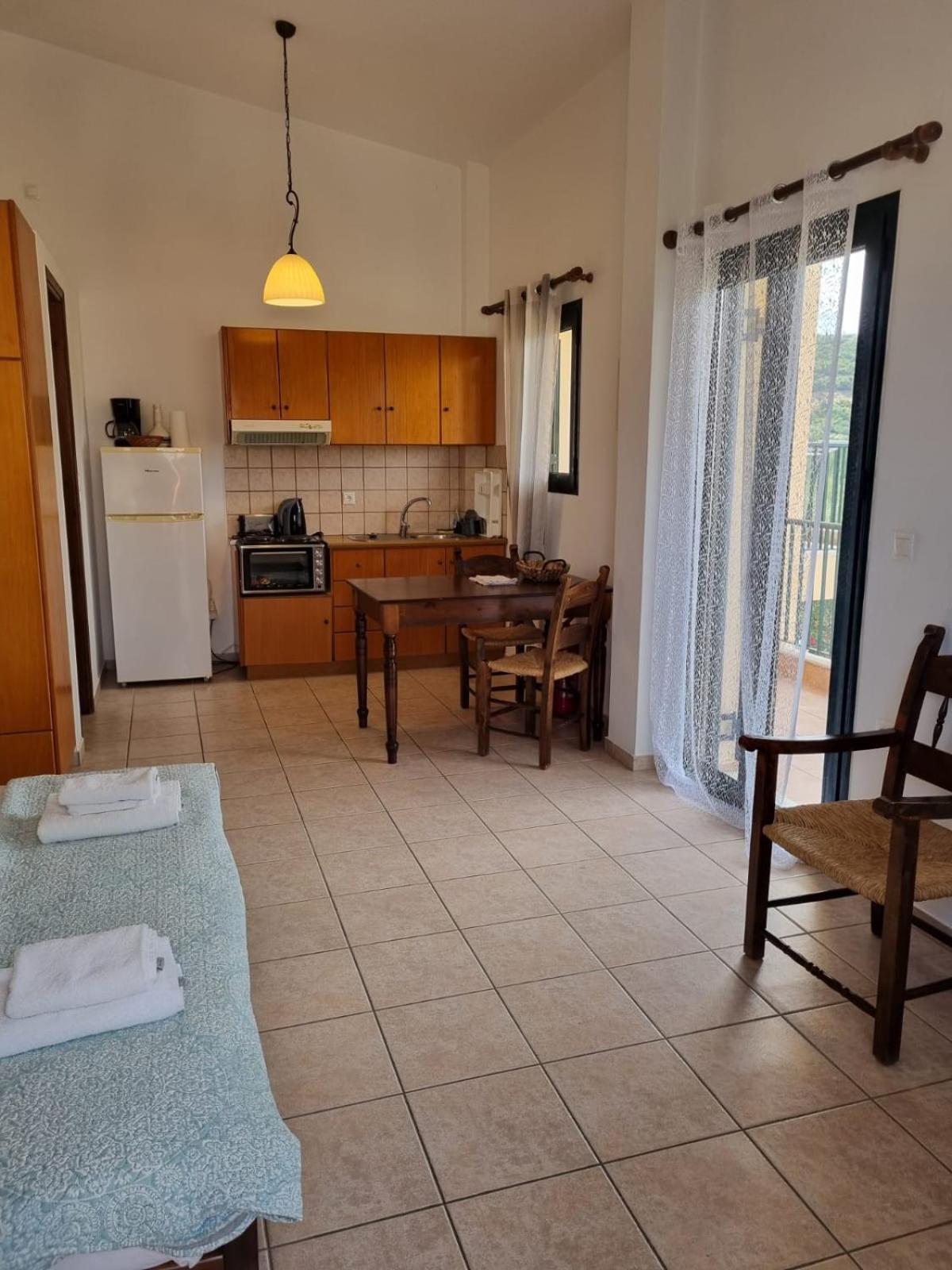 Irida Apartments -Ex Blazis House Алмирида Экстерьер фото