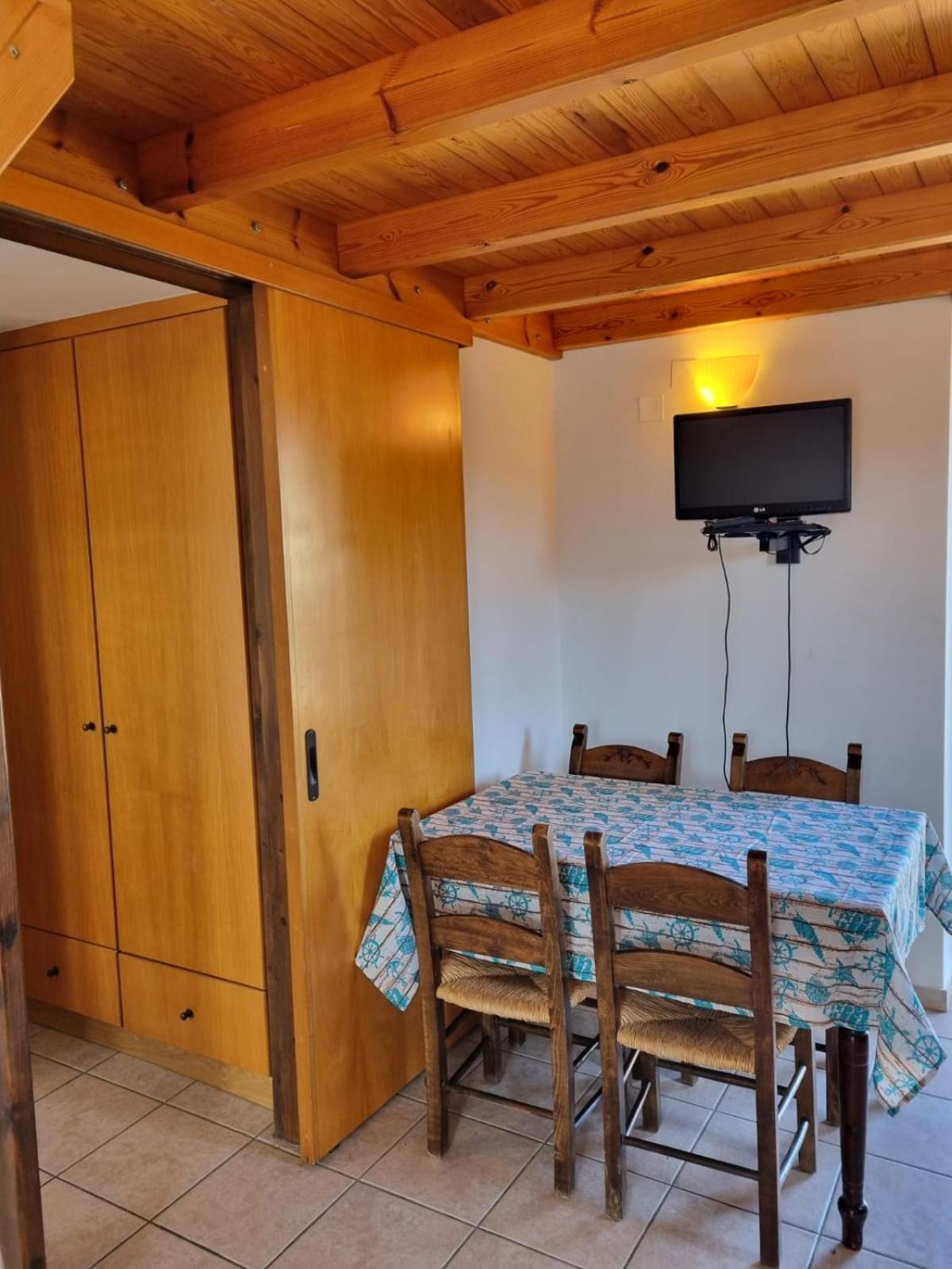 Irida Apartments -Ex Blazis House Алмирида Экстерьер фото