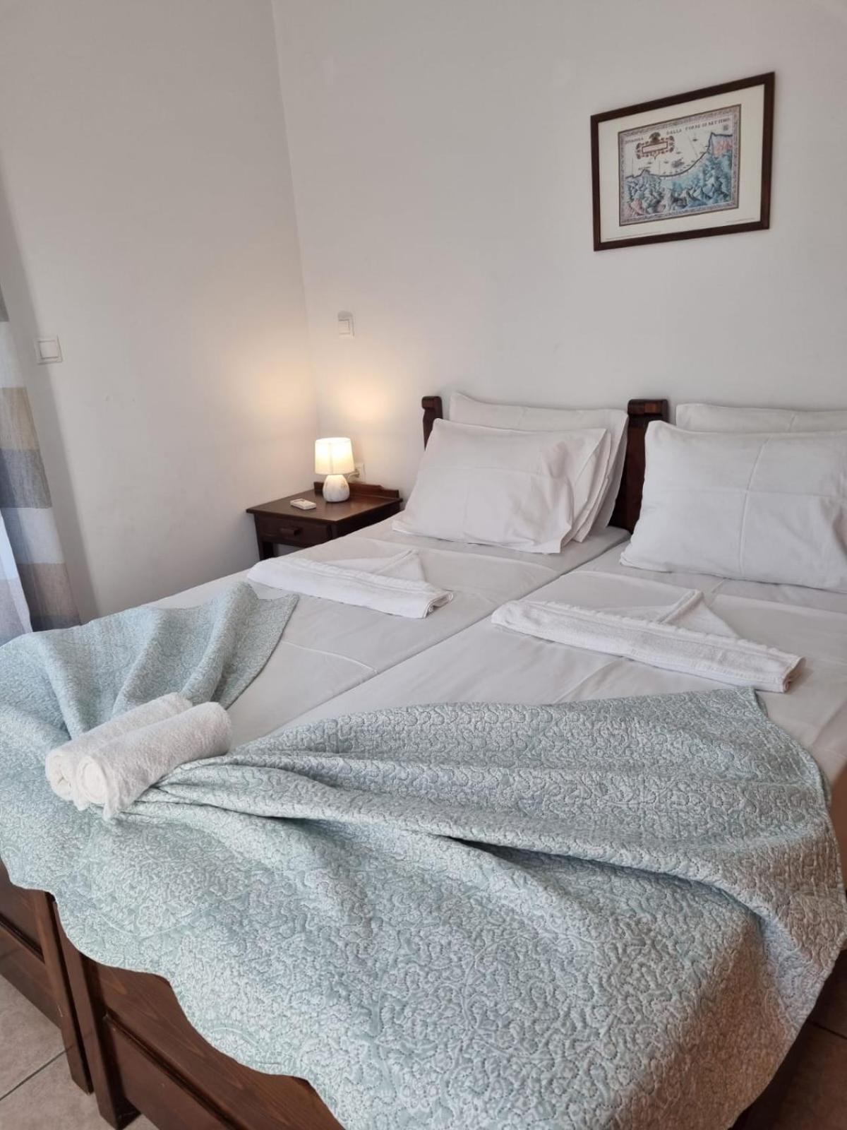 Irida Apartments -Ex Blazis House Алмирида Экстерьер фото