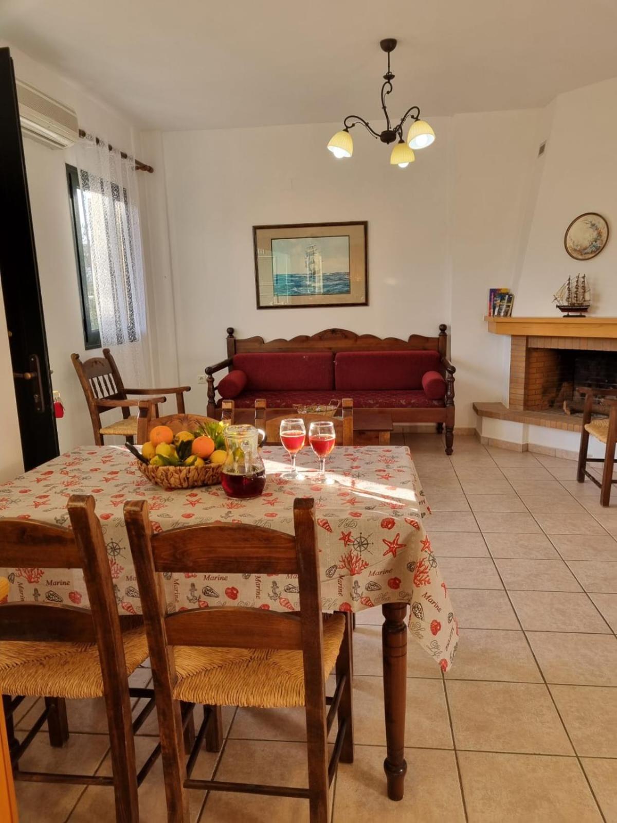 Irida Apartments -Ex Blazis House Алмирида Экстерьер фото