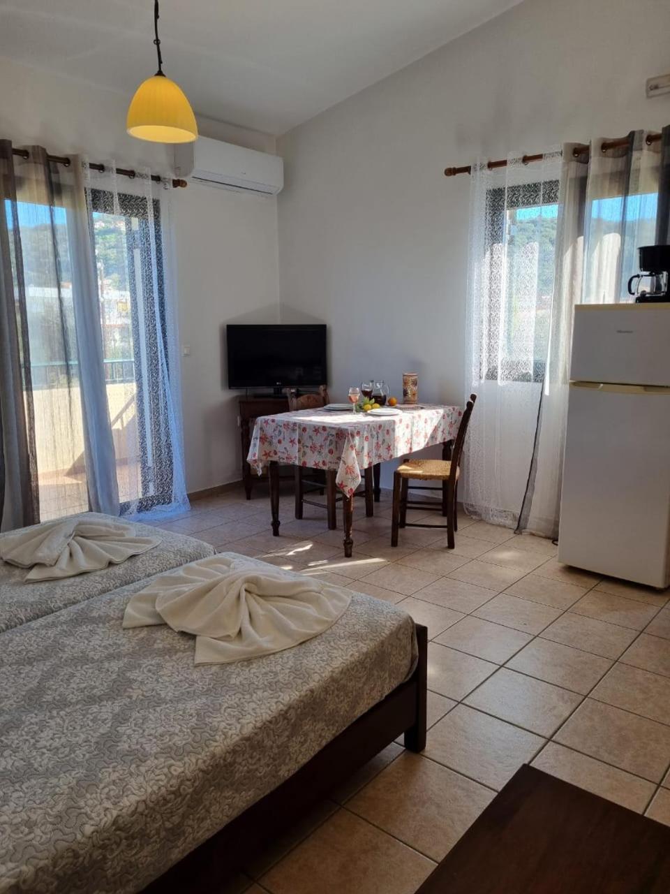 Irida Apartments -Ex Blazis House Алмирида Экстерьер фото